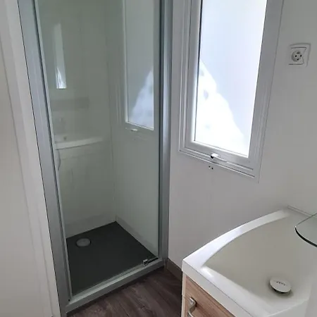بيت للعطل Mobil-home V0 06 A *